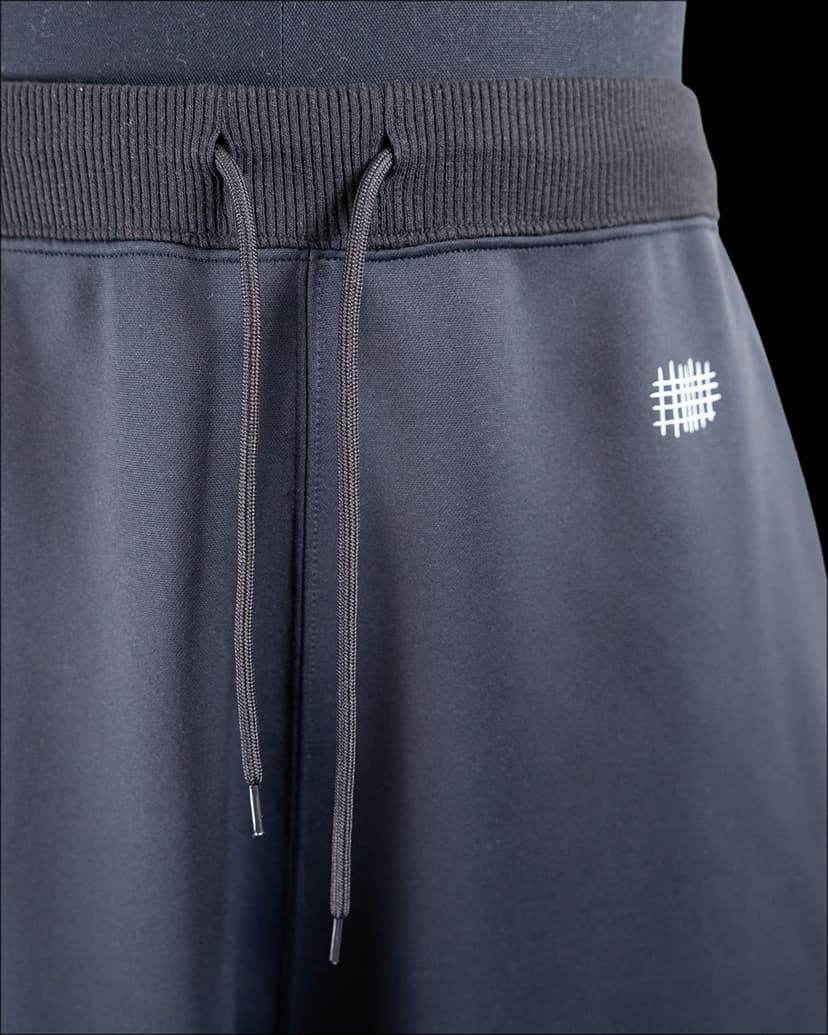 tkio double knit bottoms waist detail (black)