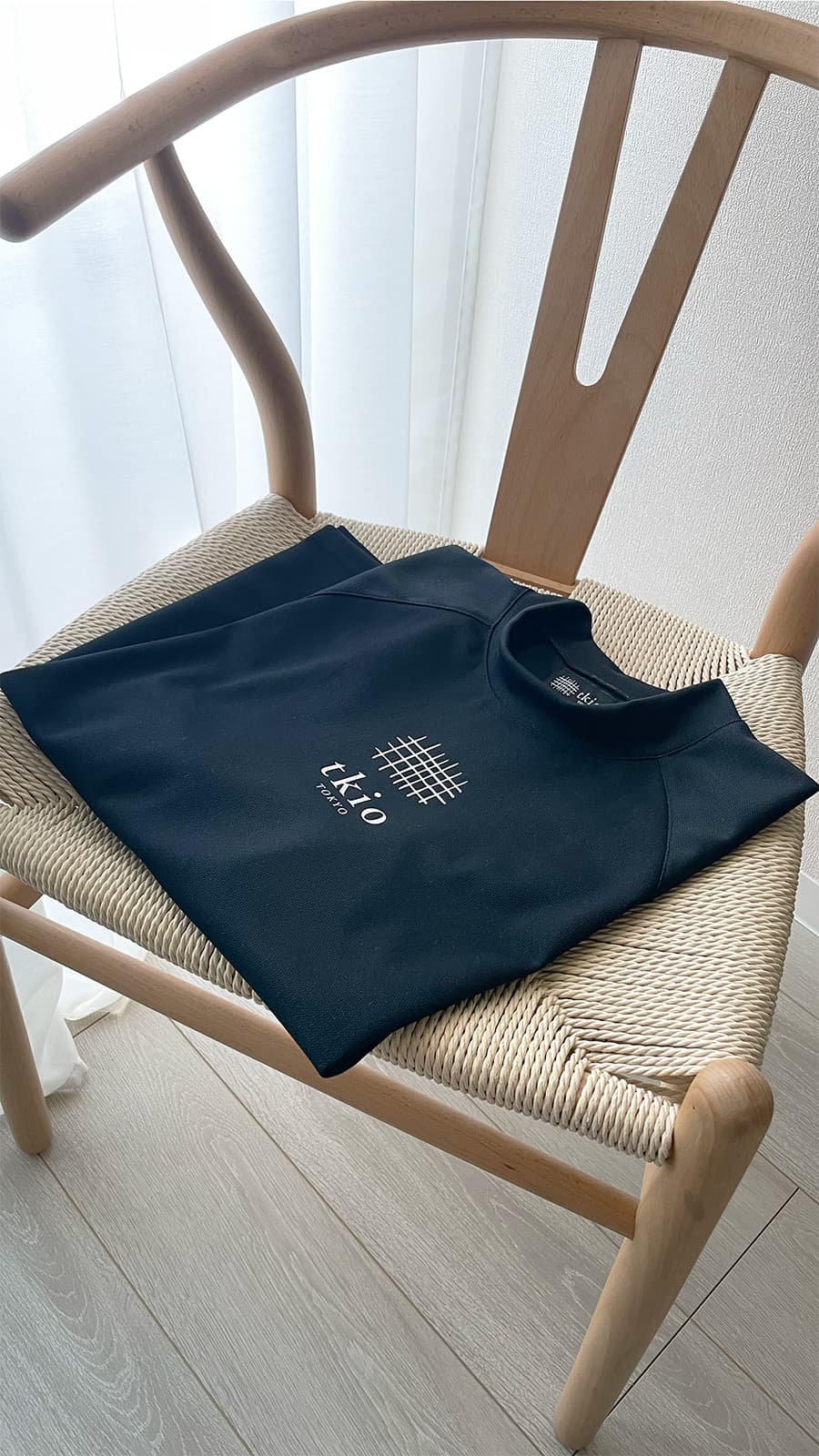 tkio kite sleeve tee 