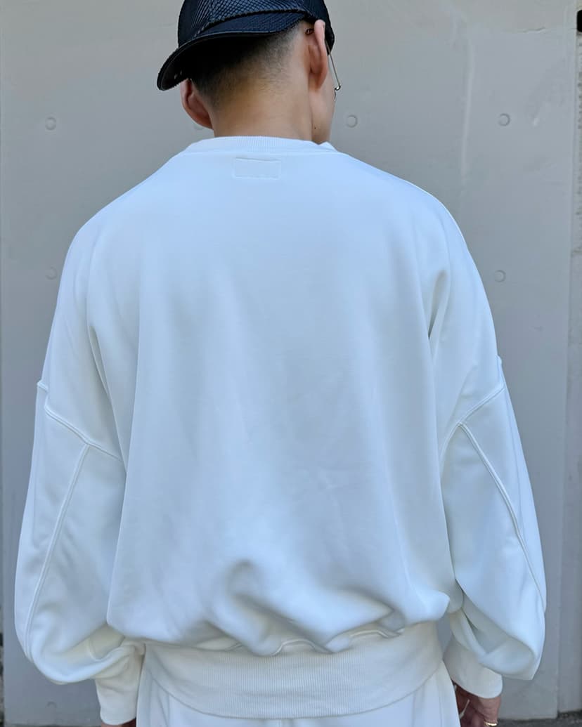 tkio double knit Looking sharp indoors
